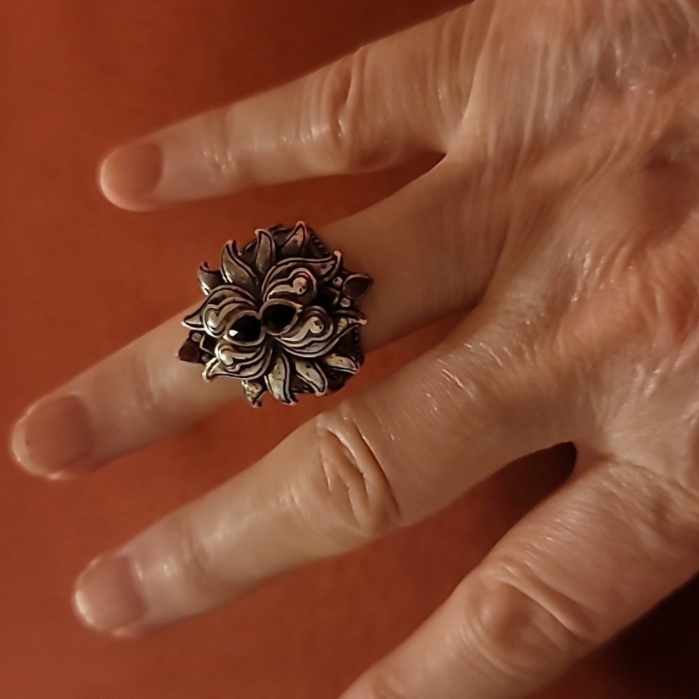 Lucky Brand Lotus Ring Brand New size 7